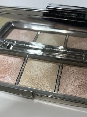 Hourglass Ambient Metallic Strobe Lighting Palette Highlighter *read description